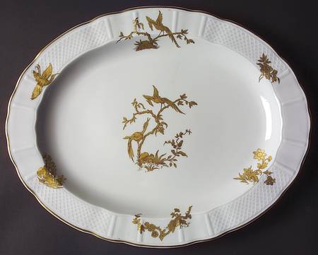 Reine Elisabeth (White Background) 15" Oval Serving Platter