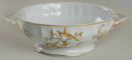 Reine Elisabeth (White Background) Round Vegetable No Lid