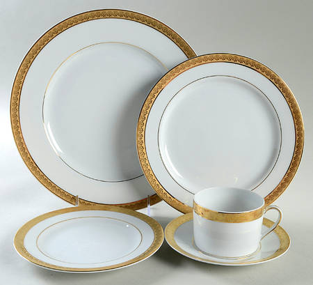 Rhapsody 40 Piece Estate Set