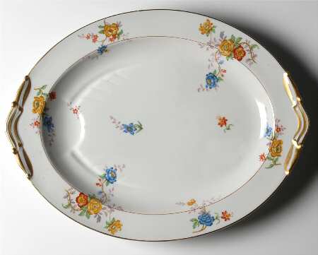 Riviera (Cream & White) 17" Oval Serving Platter