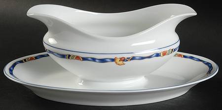 Ruban Bleu Gravy Boat with Attached Underplate