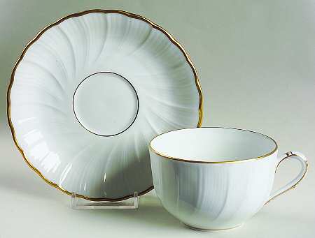 Verlaine Flat Cup & Saucer Set