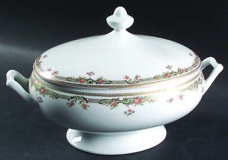 Victoire Oval Covered Vegetable