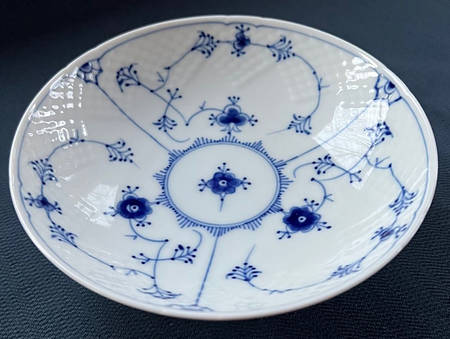 Blue Traditional (No Trim) Cake Dish