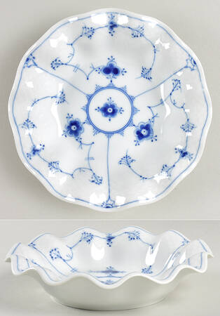 Blue Traditional (No Trim) Large Round Fluted Bowl