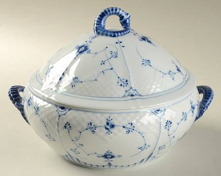 Blue Traditional (No Trim) Round Covered Vegetable