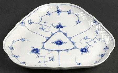 Blue Traditional (No Trim) Triangular Cake Plate