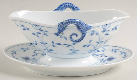 Butterfly Gravy Boat with Attached Underplate