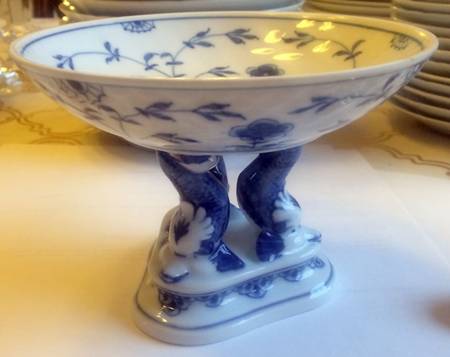 Butterfly Round Compote (Height X Width)