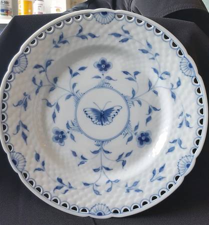 Butterfly Pierced Edge Luncheon Plate