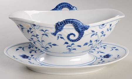 Butterfly Gravy Boat with Attached Underplate
