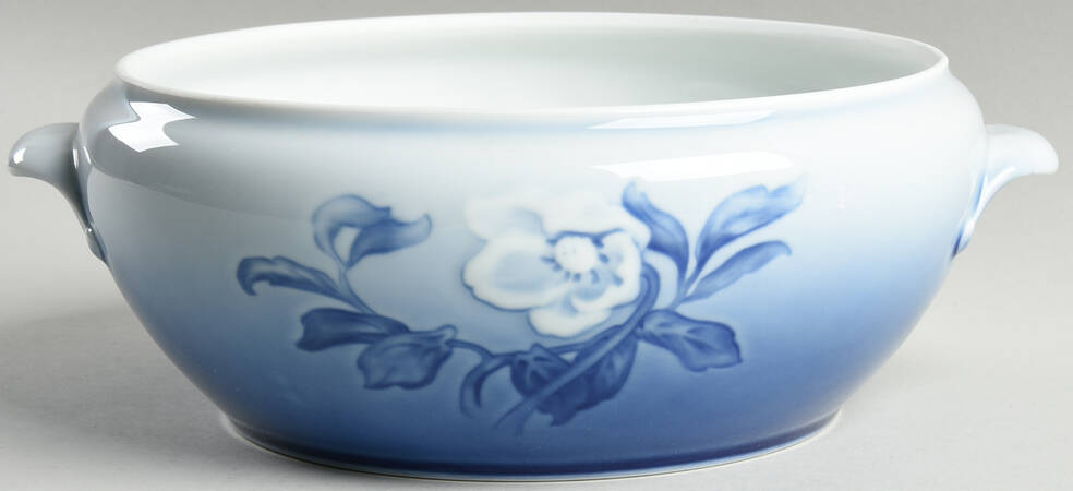 Christmas Rose Round Vegetable No Lid