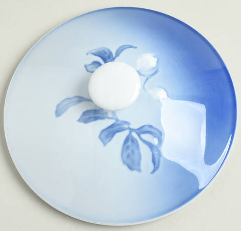 Christmas Rose Lid for Round Vegetable