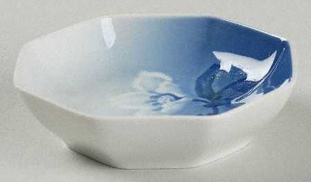 Christmas Rose 3" Ashtray