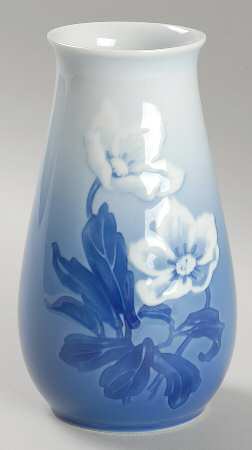 Christmas Rose 5" Vase