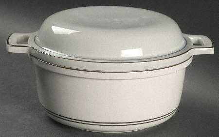 Columbia 1.5 Qt Round Covered Casserole