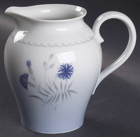 Cornflower Blue Edge 32 Oz Pitcher