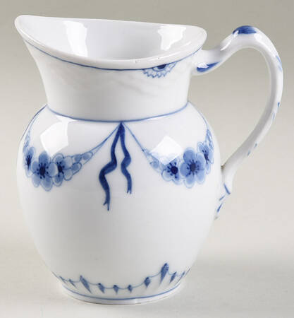 Empire Blue and White Creamer