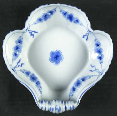 Empire Blue and White Shell Shaped Dish