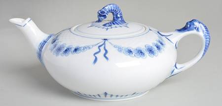 Empire Blue and White Teapot & Lid