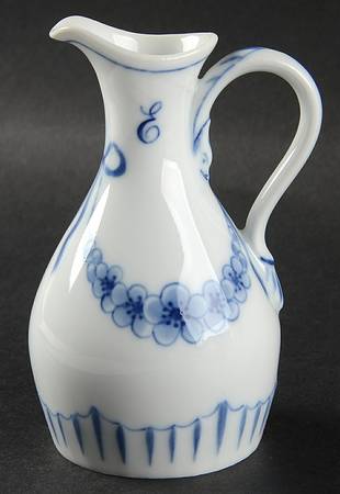 Empire Blue and White Vinegar No Stopper