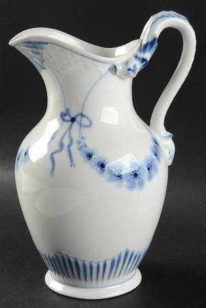 Empire Blue and White Chocolate Pot No Lid