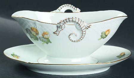 Erantis Gravy Boat with Attached Underplate