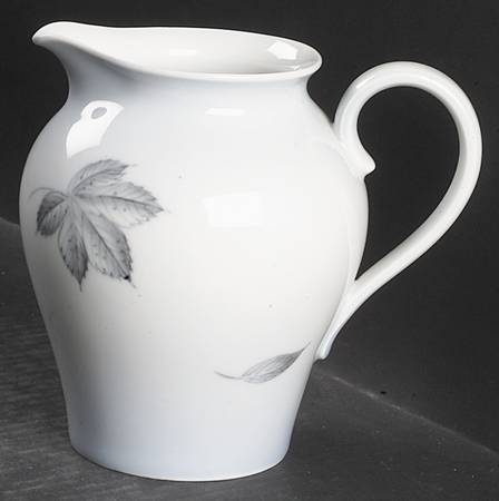 Falling Leaves 30 Oz Pitcher