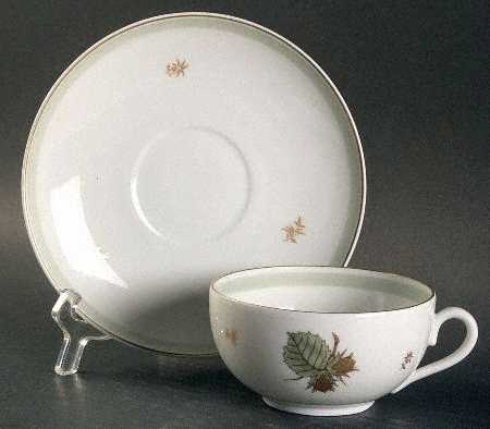 Hazelnut Flat Cup & Saucer Set