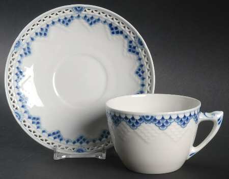 Kronberg Flat Cup & Saucer Set
