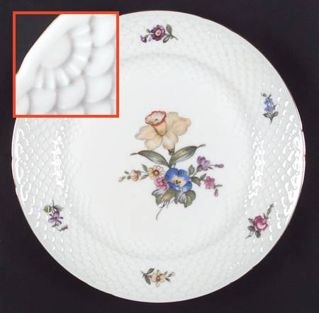Saxon Flower (White Background) Dinner Plate