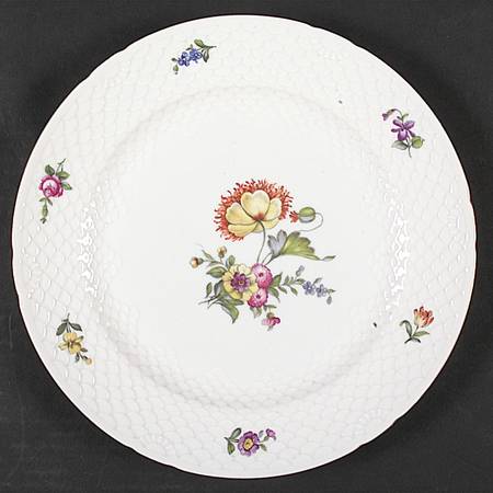 Saxon Flower (White Background) Large Dinner Plate