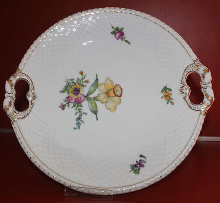 Saxon Flower (White Background) Handled Cake Plate