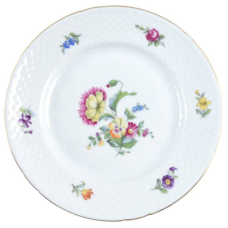Saxon Flower (White Background) Luncheon Plate