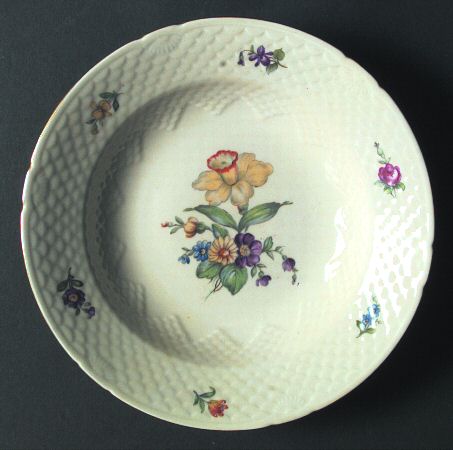 Saxon Flower (Cream Background) Large Rim Soup Bowl