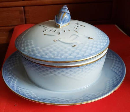 Seagull Round Covered Butter