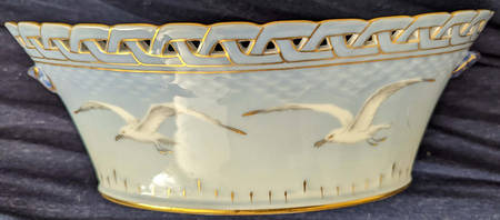 Seagull 11" Pierced Oval Bowl