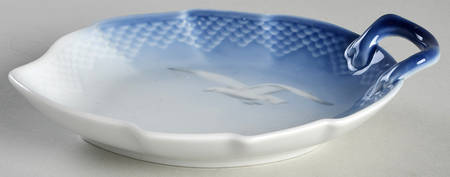 Seagull 7" Leaf Dish W/No Gold by Bing & Grondahl