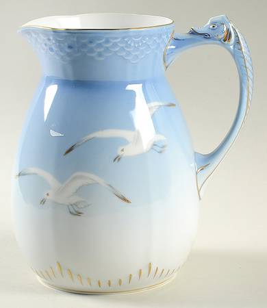 Seagull 32 Oz Pitcher by Bing & Grondahl