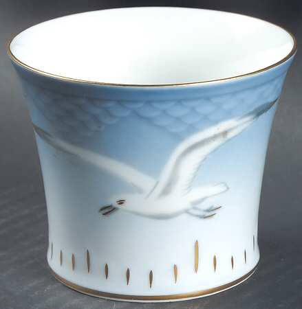 Seagull Round Cigar Cup by Bing & Grondahl