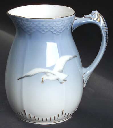 Seagull 16 Oz Pitcher by Bing & Grondahl