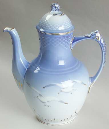 Seagull Coffee Pot & Lid by Bing & Grondahl