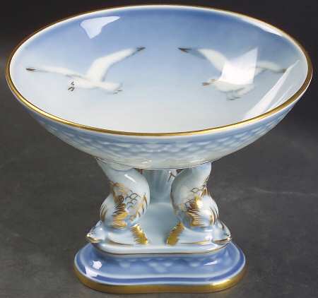 Seagull Round Compote (Height X Width) by Bing & Grondahl