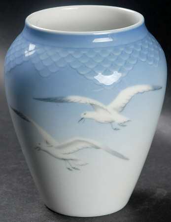 Seagull 5" Bulbous Vase-No Gold