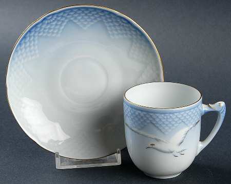 Seagull Flat Demitasse Cup & Saucer Set by Bing & Grondahl