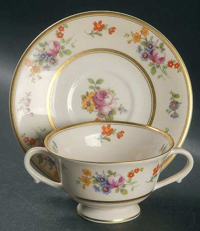 1025 (USA) Footed Bouillon Cup & Saucer