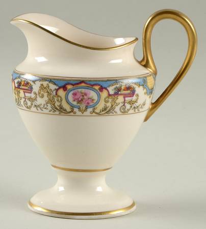 Azure (No Embossed Fruit) Creamer