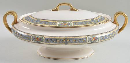 Orient Oval Covered Vegetable