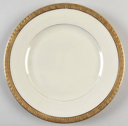 Aida Luncheon Plate