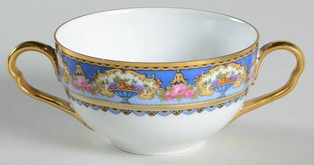 BLK11 Flat Bouillon Cup & Saucer